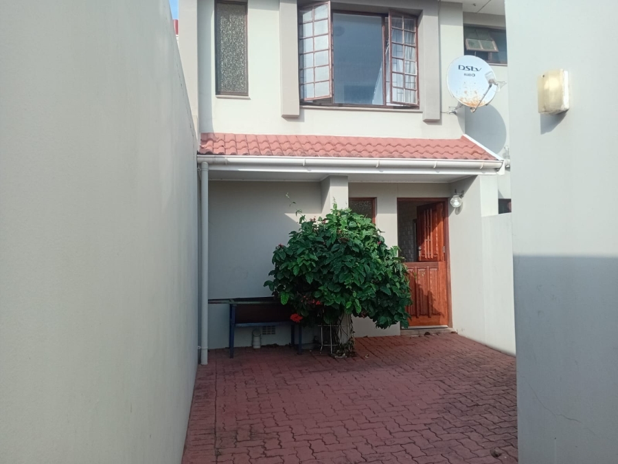To Let 3 Bedroom Property for Rent in Blue Bend Eastern Cape